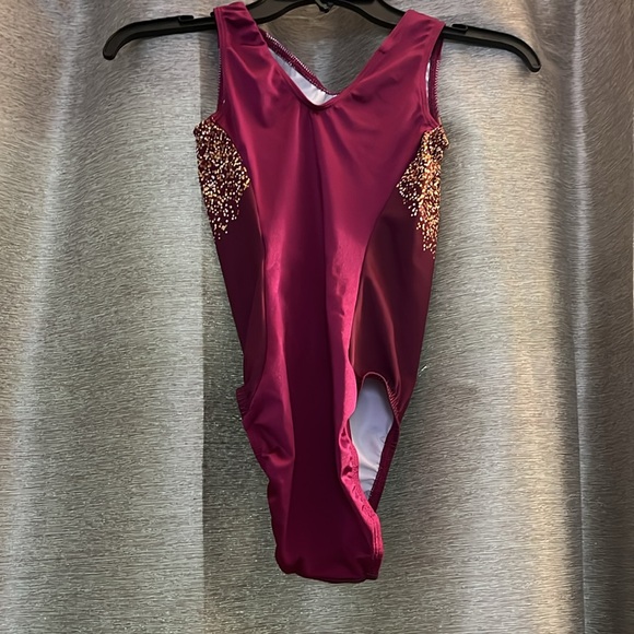 Like new XS gymnastics leotard - Picture 3 of 4